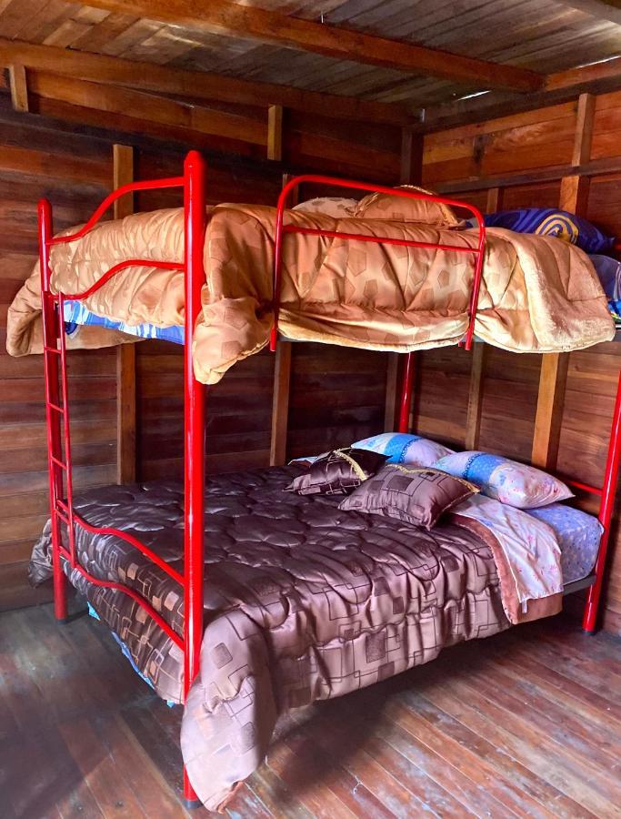 Casa Nomada Puyo Bed & Breakfast ภายนอก รูปภาพ